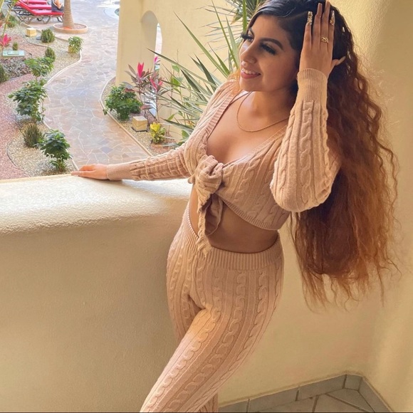 2 Two piece cropped set new - Picture 1 of 1